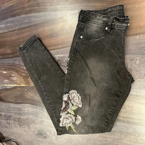Suko black floral Embroidered jeans| size 2